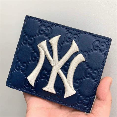 yankees wallet ideas.